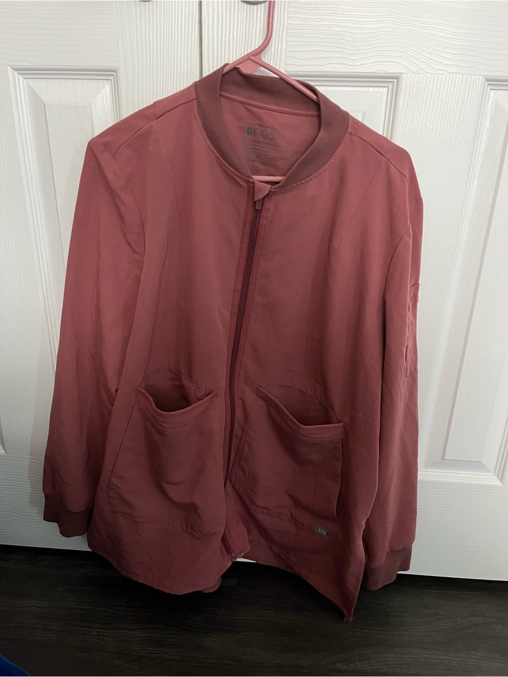 Figs Mauve-Pink Lightweight Zip Scrub Jacket